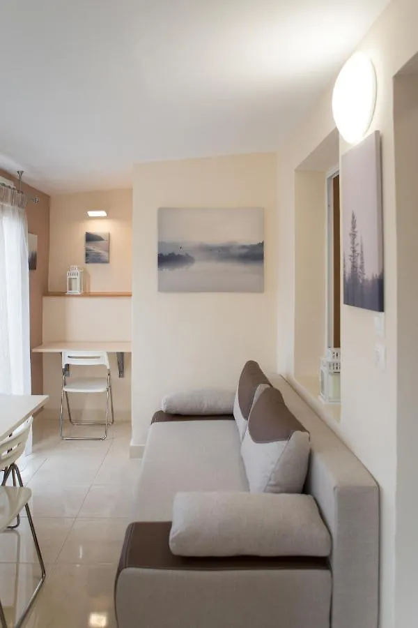 Kosmos Service Apartment Modern Spirit City Center With Additional Cost Parking Thessaloniki